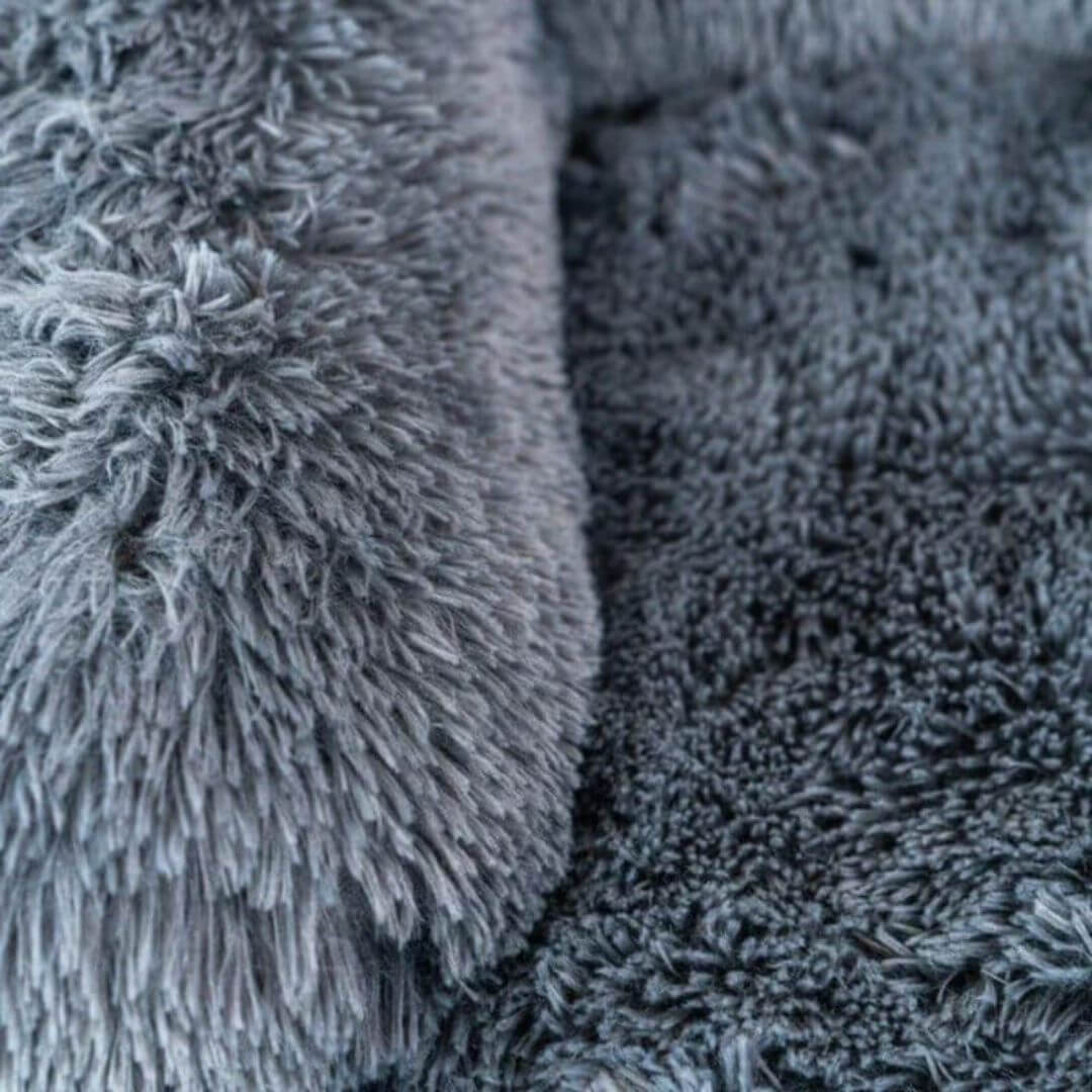 Fluffy Couch Cover for Dogs & Cats, Soft Plush Pet Sofa Protector Blanket, Furniture Cover for Living Rooms, Sofas, Loveseats & Pet Hair Defense