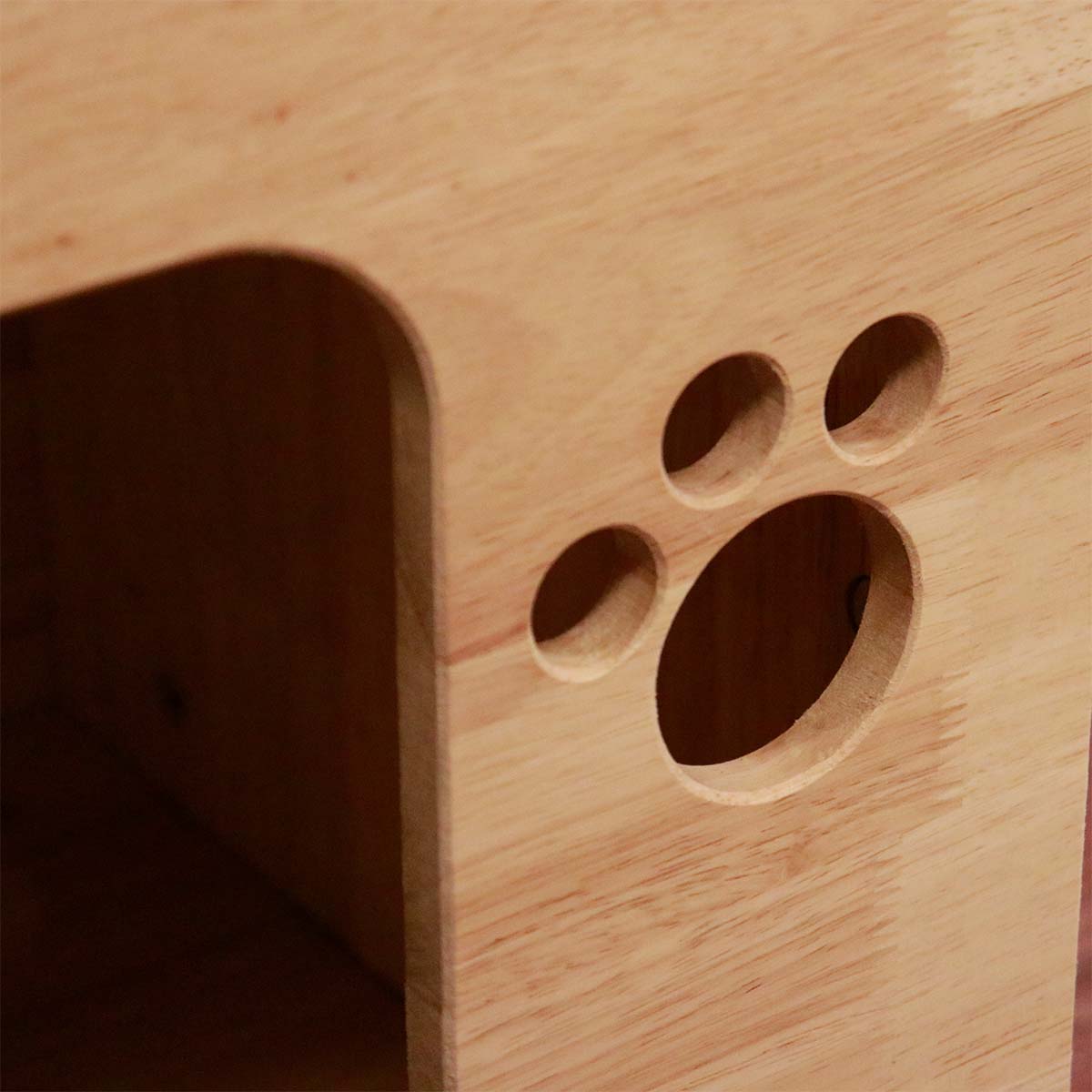 Modern Cat House Side Table for Indoor Cats, Wood Cat Condo Furniture with Scratching Posts & Hanging Toys, for Living Rooms, Bedrooms & Small Spaces