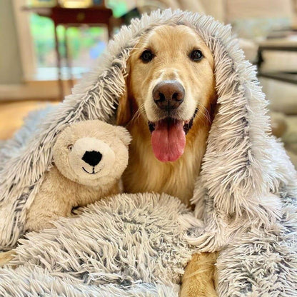 Anti-Anxiety Fluffy Pet Blanket for Dogs & Cats, Soft Plush Calming Throw for Puppies & Kittens, Cozy Cover for Beds, Crates, Sofas & Car Rides