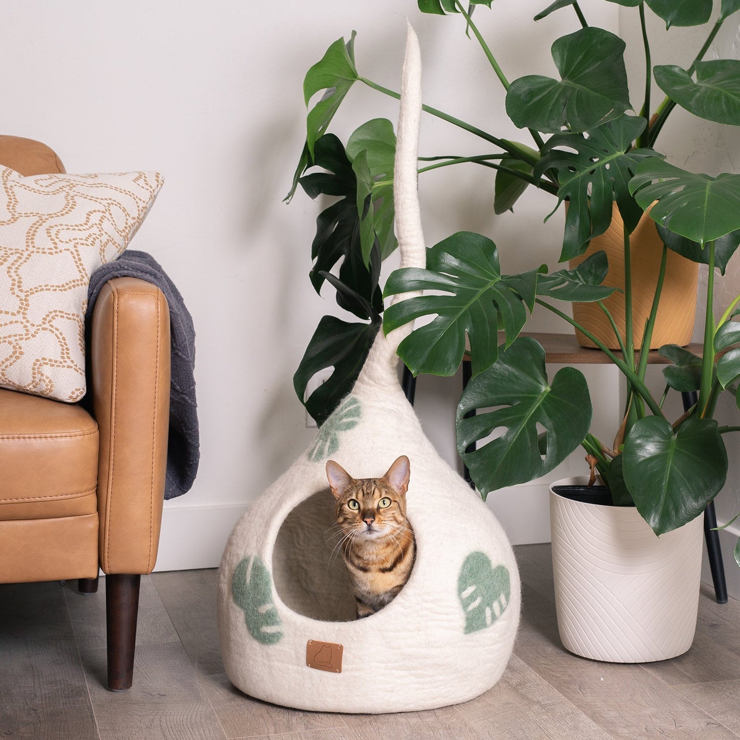 Monstera Leaf Felted Wool Cat Cave for Indoor Cats & Kittens, Handcrafted Botanical Peekaboo Hideaway Bed, for Napping, Hiding & Plant Lover Homes