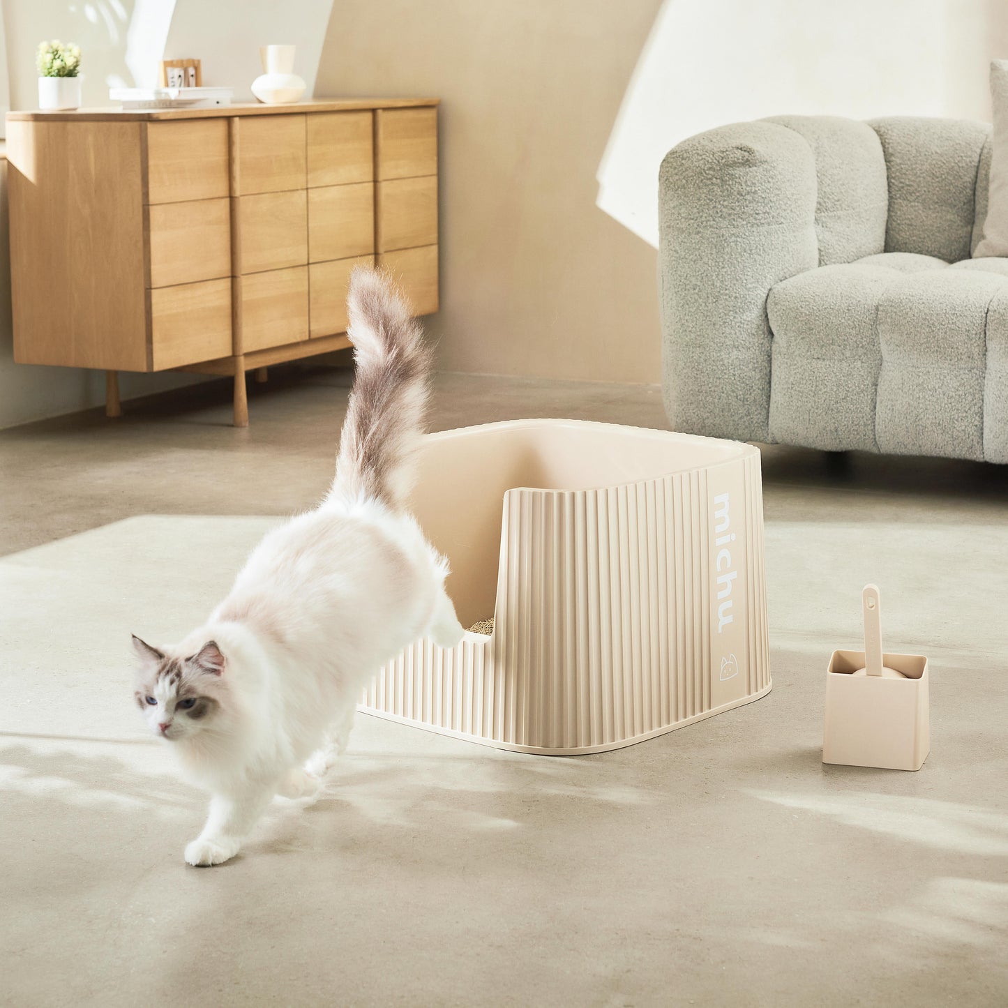 Spacious High-Wall Cat Litter Box for Large Cats & Multi-Cat Homes, Extra Deep Litter Pan with Scoop, Odor & Mess Control, Easy to Clean