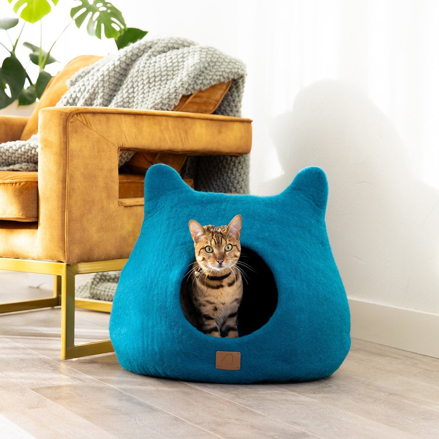 Blue Felted Wool Cat Cave for Indoor Cats & Kittens, Handmade Peekaboo Hideaway Bed for Small & Large Cats, for Napping, Hiding & Modern Home Decor