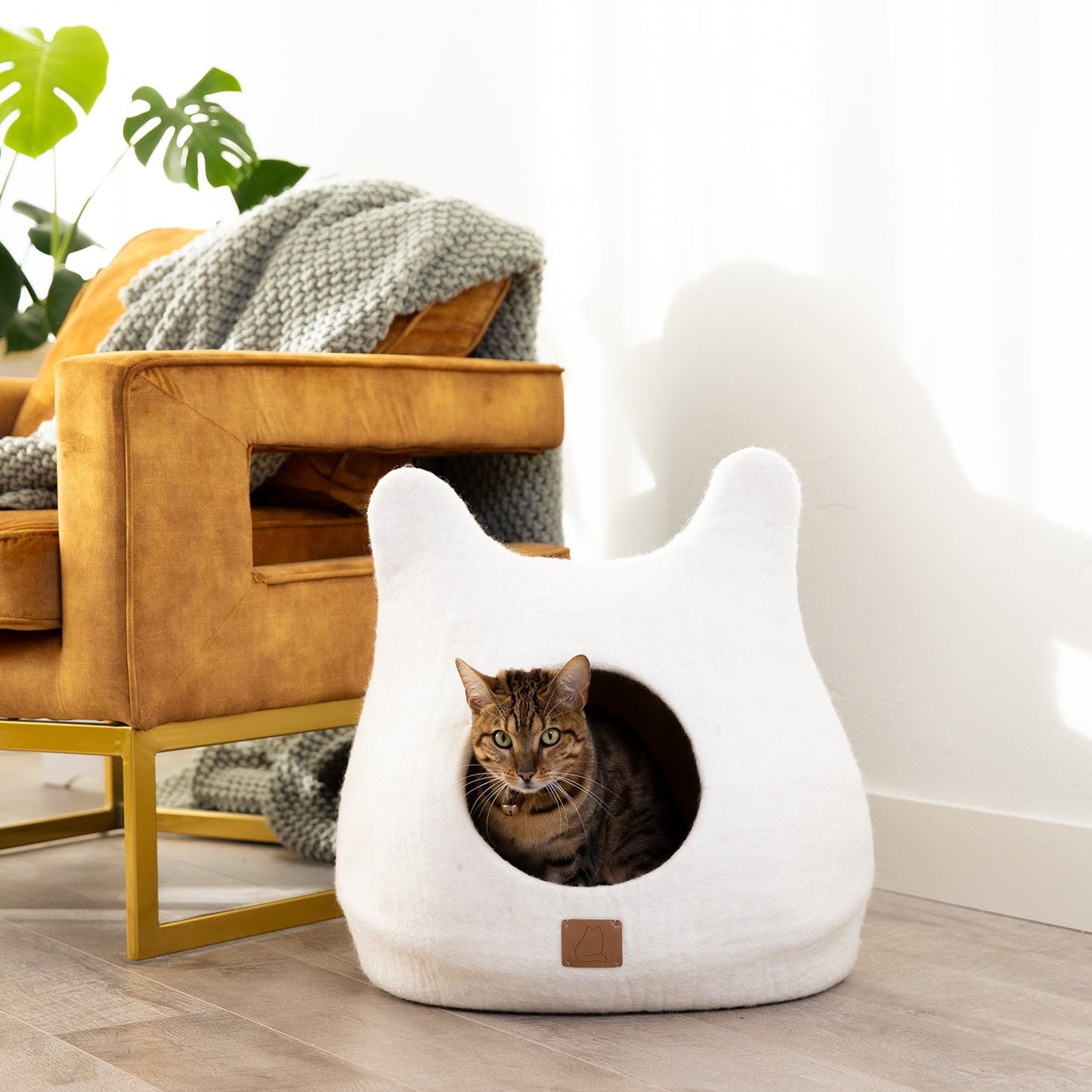 White Felted Wool Cat Cave for Indoor Cats & Kittens, Handcrafted Peekaboo Hideout Bed for Small & Large Cats, for Napping, Hiding & Minimalist Homes