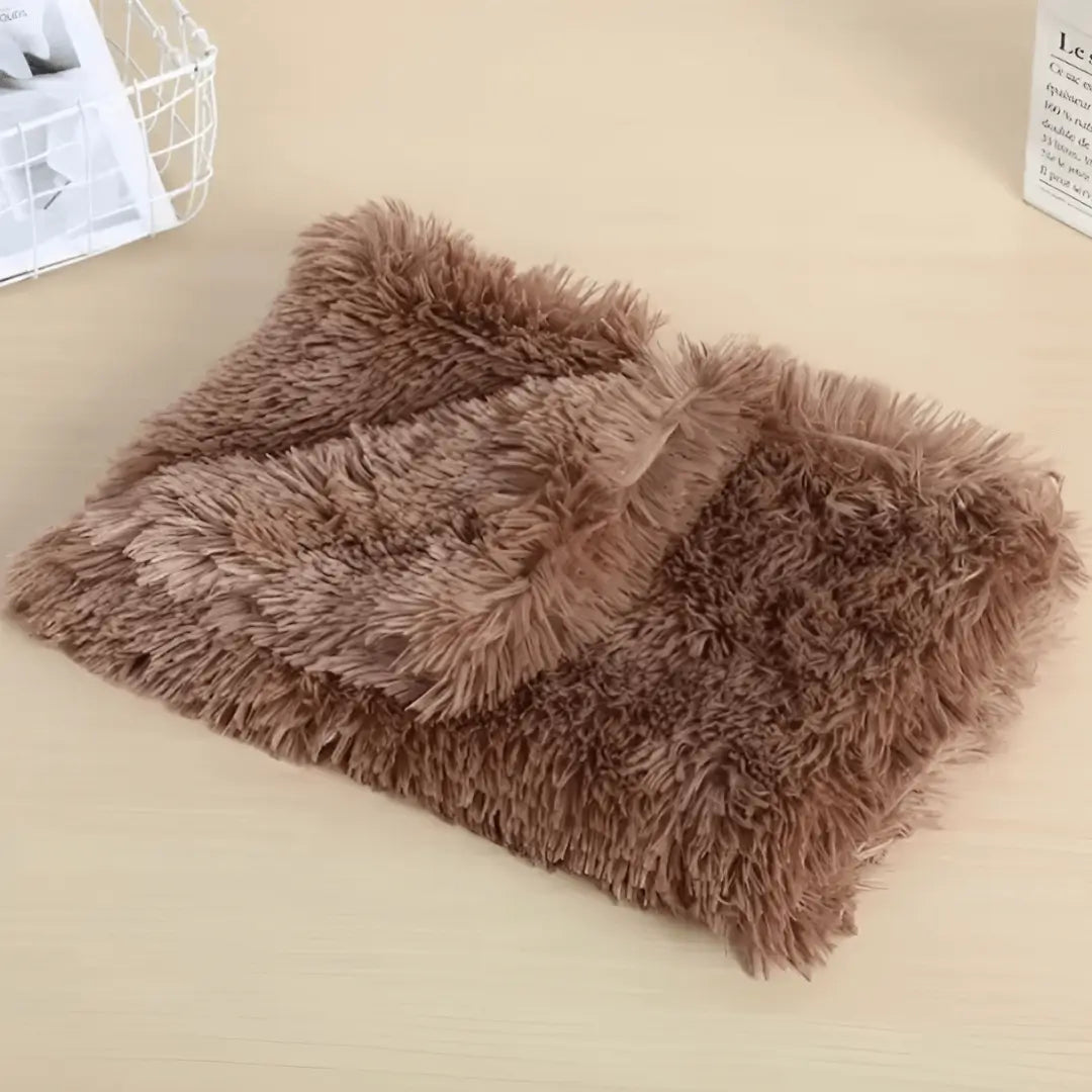 Anti-Anxiety Fluffy Pet Blanket for Dogs & Cats, Soft Plush Calming Throw for Puppies & Kittens, Cozy Cover for Beds, Crates, Sofas & Car Rides