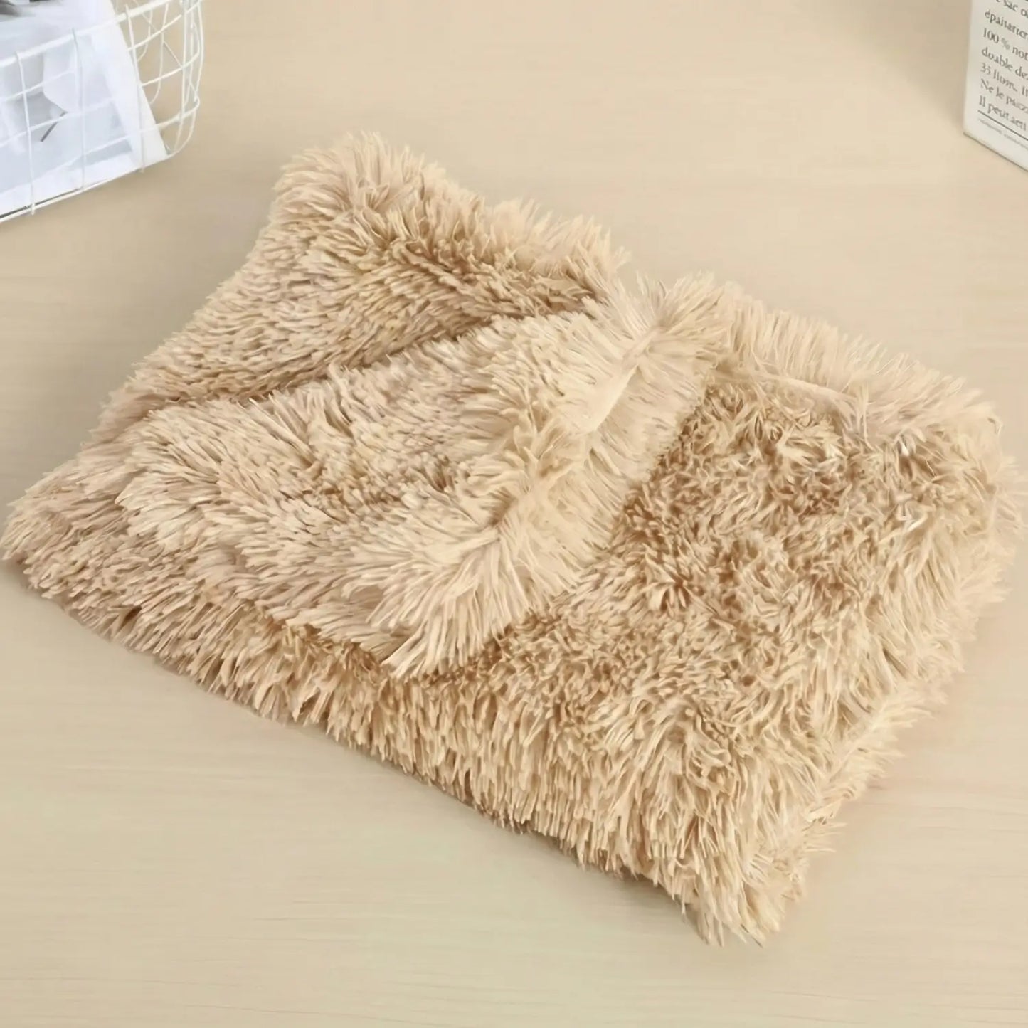 Anti-Anxiety Fluffy Pet Blanket for Dogs & Cats, Soft Plush Calming Throw for Puppies & Kittens, Cozy Cover for Beds, Crates, Sofas & Car Rides