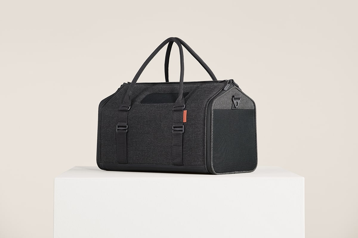 Convertible Airline-Approved Cat Carrier, Water-Resistant Soft Travel Bag with Mesh Panels & Shearling Bedding, Turns into a Cozy Cat Hideaway