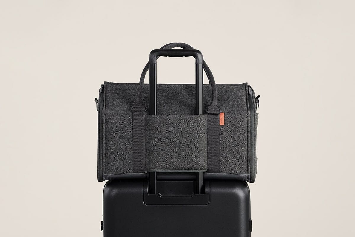 Convertible Airline-Approved Cat Carrier, Water-Resistant Soft Travel Bag with Mesh Panels & Shearling Bedding, Turns into a Cozy Cat Hideaway
