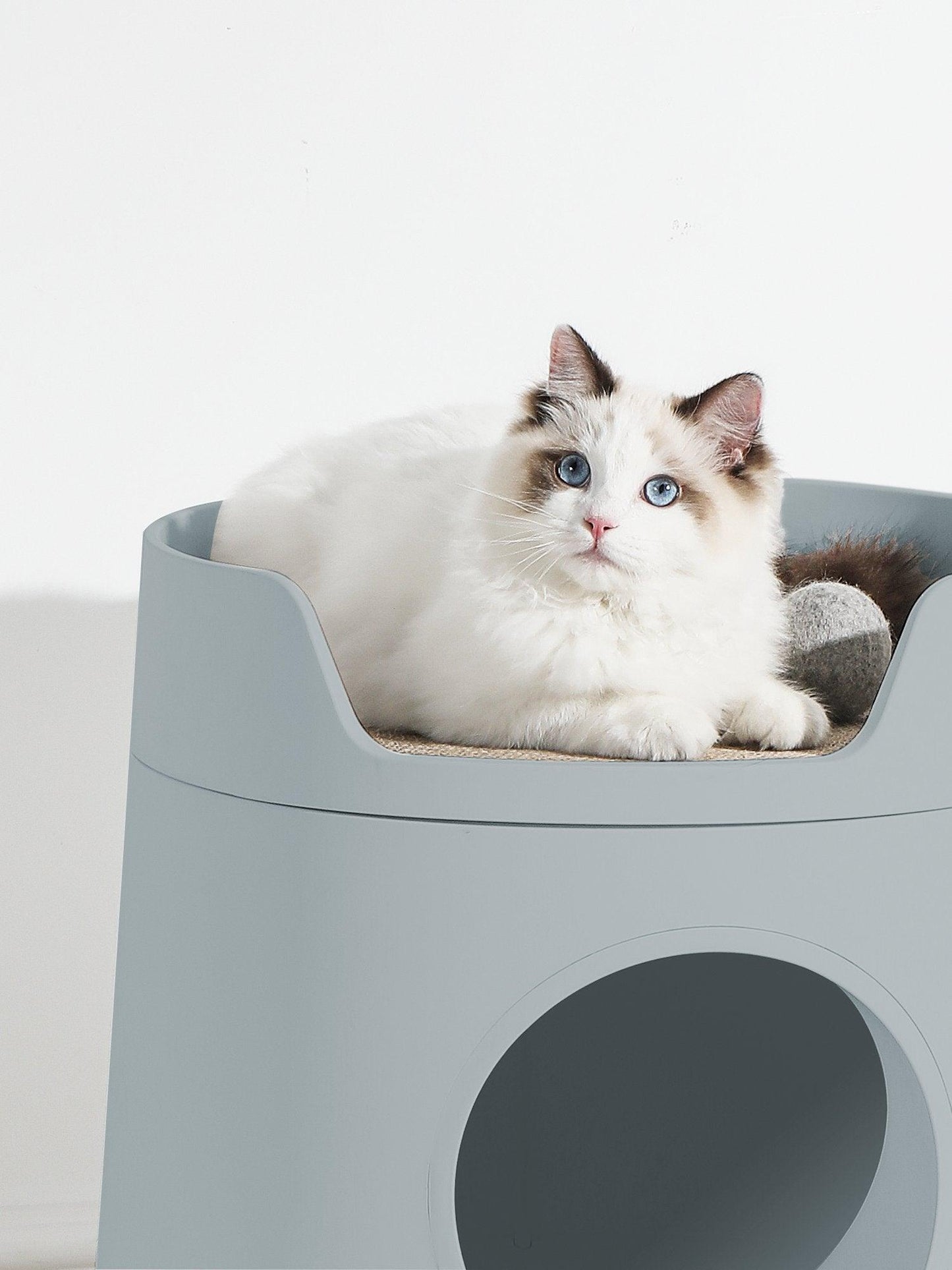 2-in-1 Semi-Enclosed Castle Cat Litter Box for Cats & Kittens, Covered Litter Pan with Pull-Out Tray, Catch Basin & Scoop, Easy to Clean