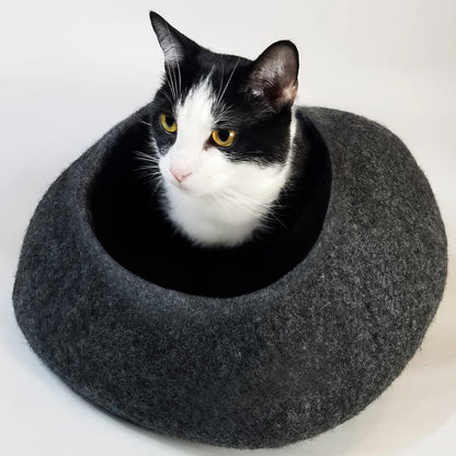 Heathered Gray Wool Cat Cave for Indoor Cats, Hand-Felted Merino Wool Hideaway Bed, Cozy Enclosed Cat House for Napping, Hiding & Stress Relief