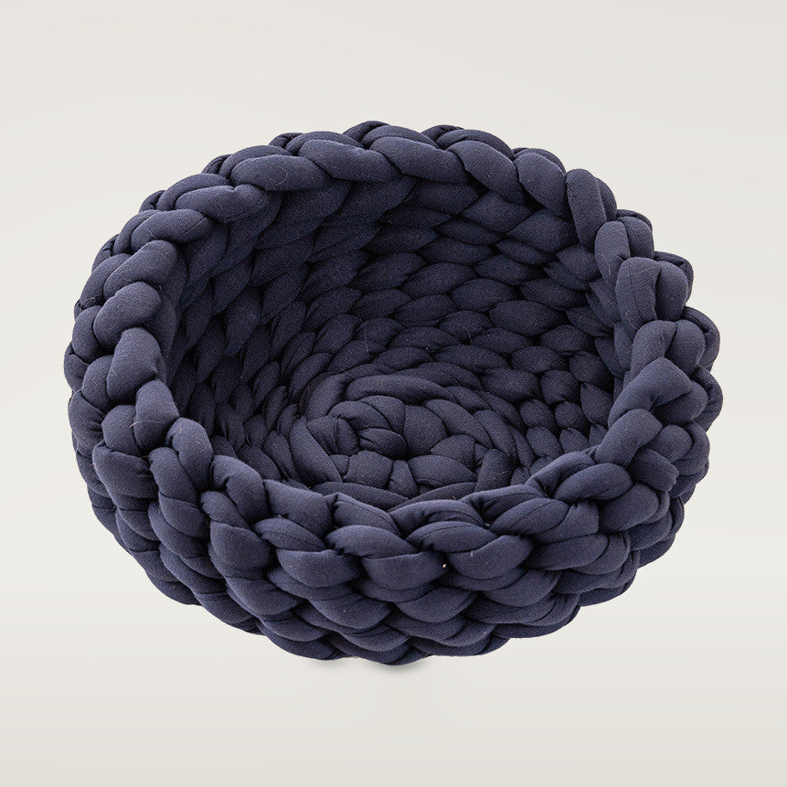 Navy chunky knitted round cat bed